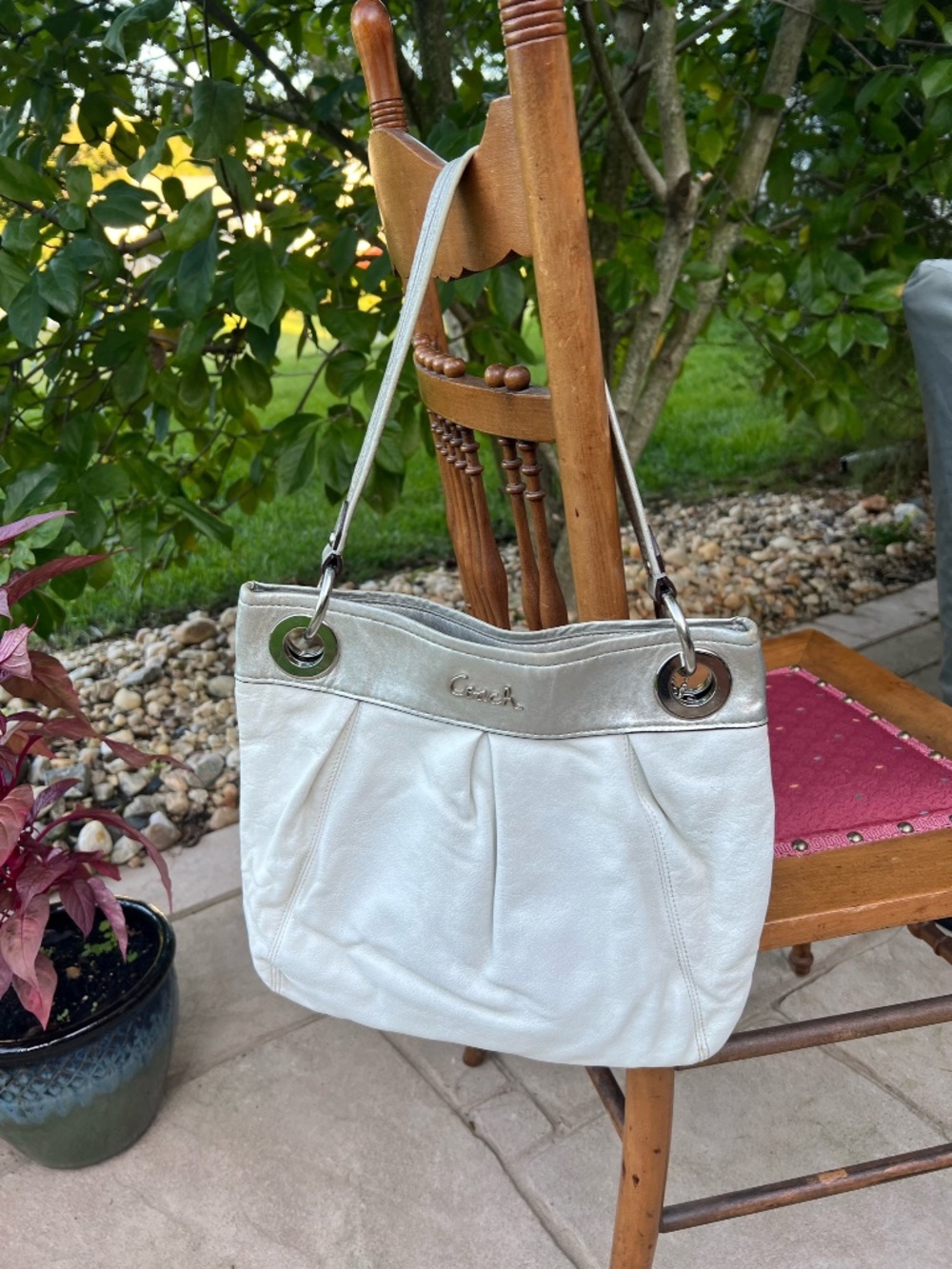 Coach Ashley White Leather Zipper Closure Crossbody Shoulder Bag